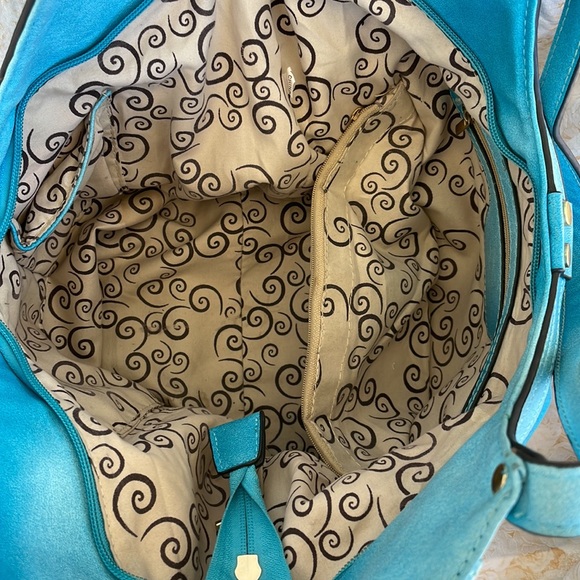 Blue Purse With Gold Emblem - Picture 6 of 6